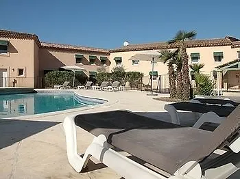 Hotel Logis De Jossyl 3*